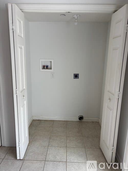 Waterford Townhome: 248 High Street
