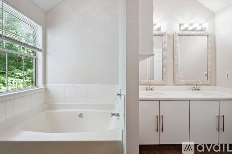 Ellenwood House: 3836 Riverview Bend Unit A
