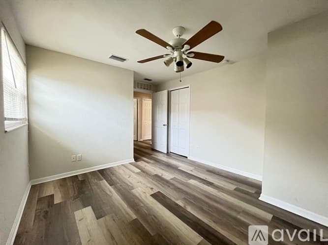 Fort Myers House: 18198 Adams Cir