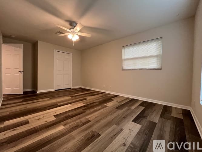 Fort Myers House: 18198 Adams Cir