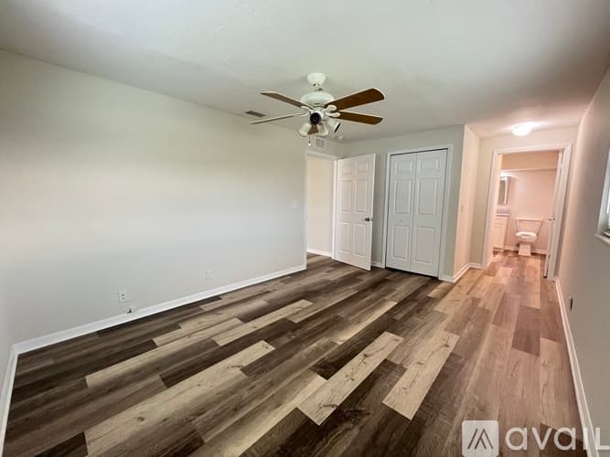 Fort Myers House: 18198 Adams Cir