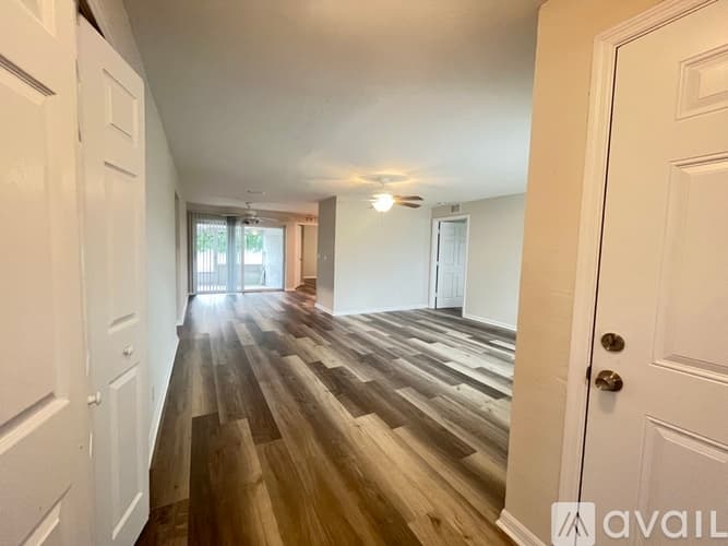 Fort Myers House: 18198 Adams Cir
