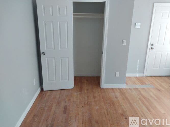 Boston Apartment: 7 Cushing Ave