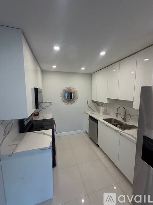 Fort Lauderdale House: 4730 Northeast 3rd Avenue