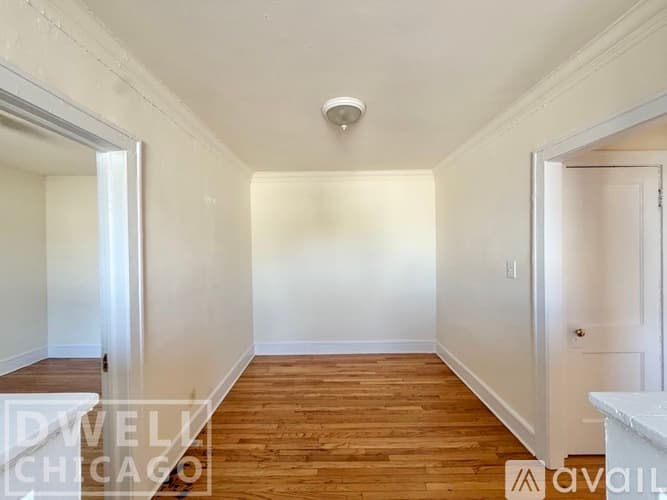 Chicago Apartment: 2330 N Spaulding Ave