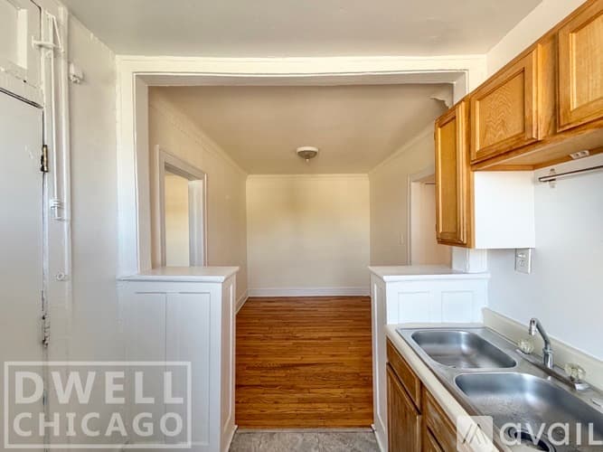 Chicago Apartment: 2330 N Spaulding Ave