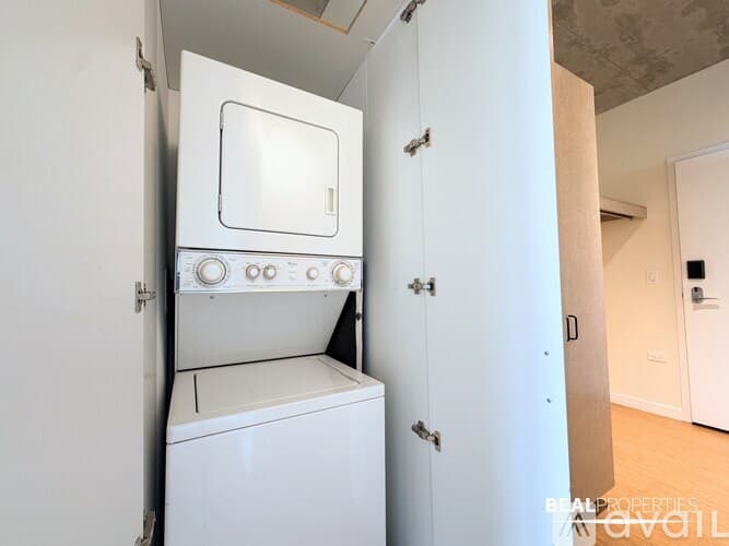 Chicago Condo: 1515 N Fremont St