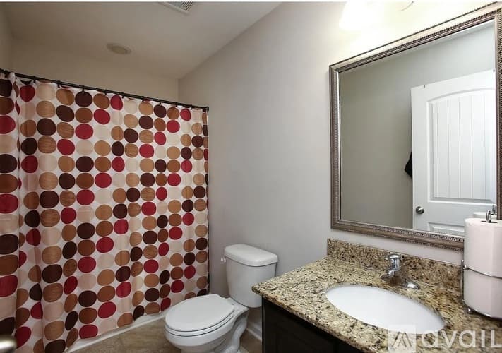 Columbia House: 17 Apple Tree Court