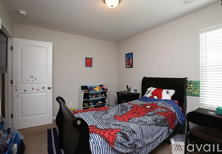 Columbia House: 17 Apple Tree Court