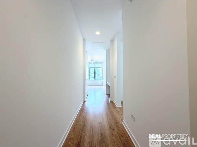 Chicago Apartment: 558 W Webster Ave