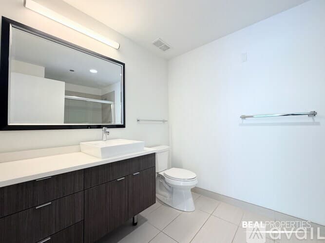 Chicago Apartment: 558 W Webster Ave