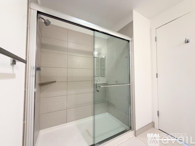 Chicago Apartment: 558 W Webster Ave
