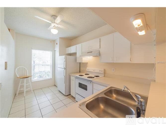 Tampa Apartment: 5920 Bayside Key Drive