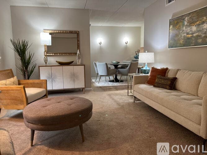 West Chester Apartment: 1316 West Chester Pike