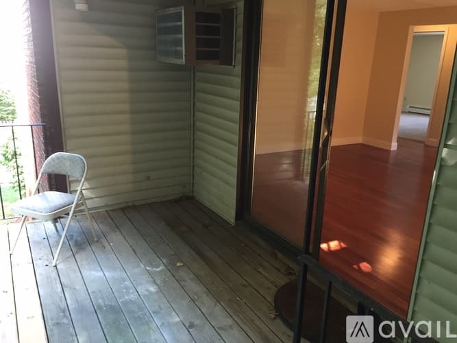 Lowell Condo: 1720 Evergreen Rd