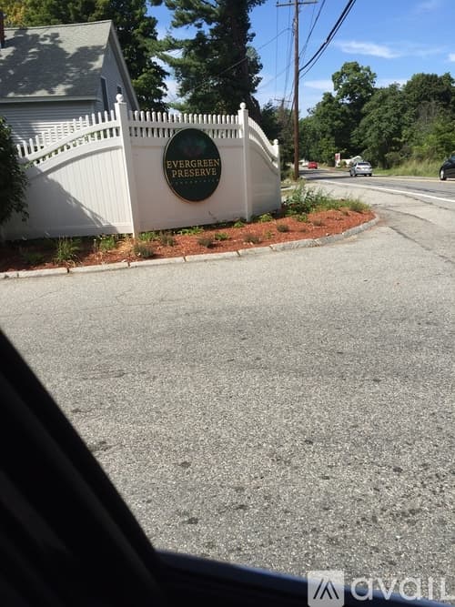 Lowell Condo: 1720 Evergreen Rd
