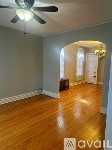 Chicago Apartment: 2304 North Kildare Avenue