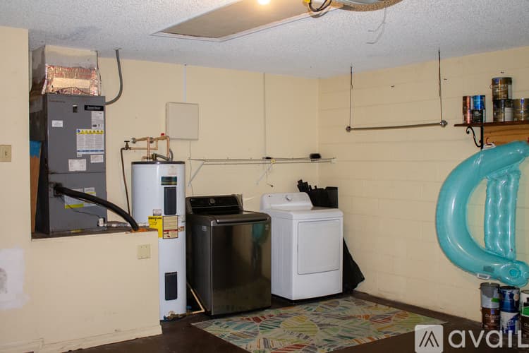 Valrico House: 1135 Hardwood Drive