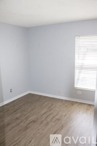 Valrico House: 1135 Hardwood Drive