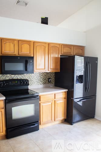 Valrico House: 1135 Hardwood Drive