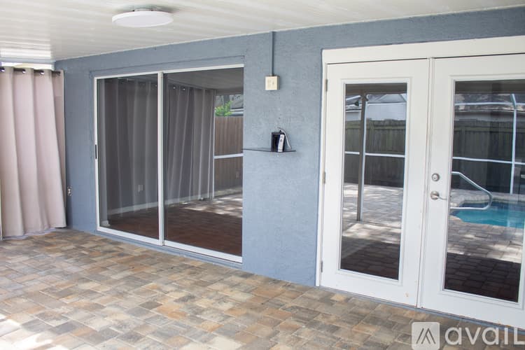 Valrico House: 1135 Hardwood Drive