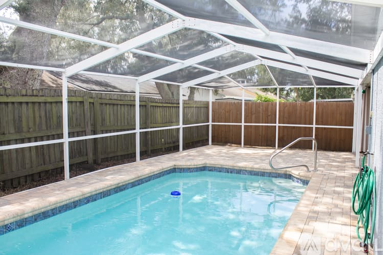 Valrico House: 1135 Hardwood Drive