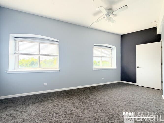 Chicago Apartment: 2320 N Damen Ave