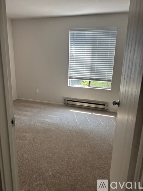 Kent Apartment: 405 East Titus Street