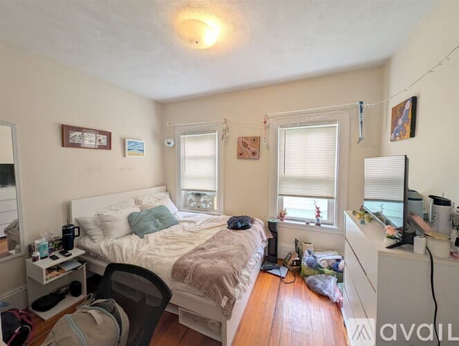 Medford Condo: 298 Boston Avenue