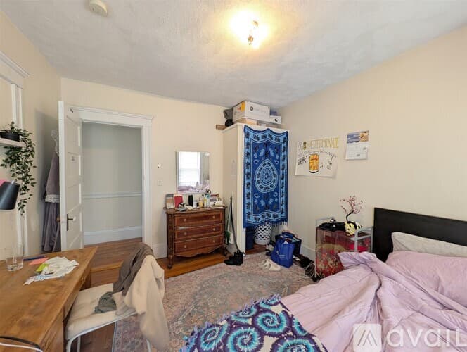 Medford Condo: 298 Boston Avenue