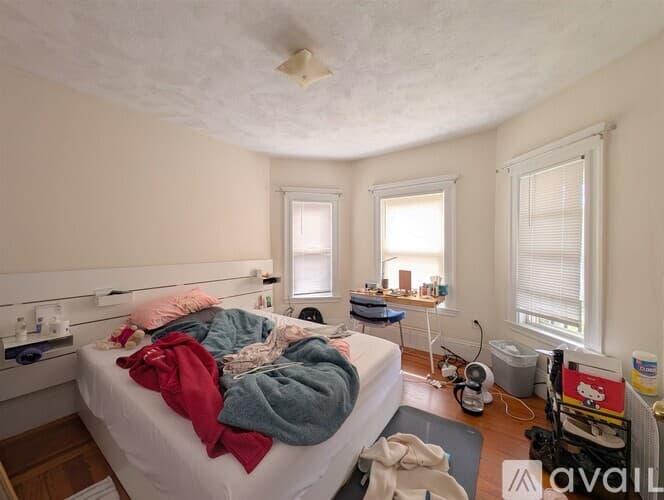 Medford Condo: 298 Boston Avenue