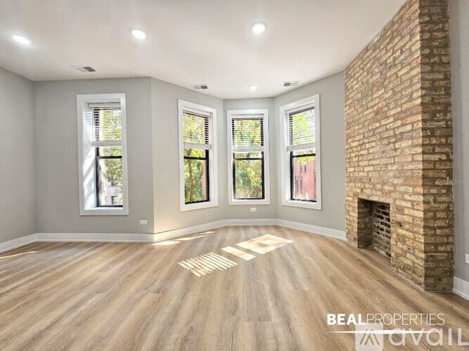 Chicago Condo: 438 W Belden Ave