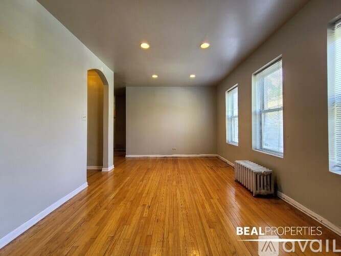Chicago Condo: 4225 N Paulina St