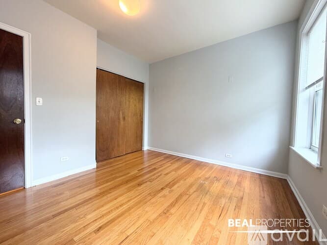 Chicago Condo: 4225 N Paulina St