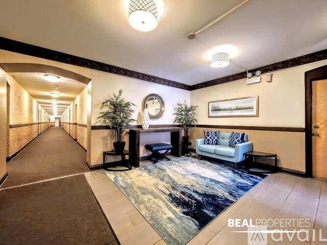 Chicago Condo: 536 W Arlington Pl