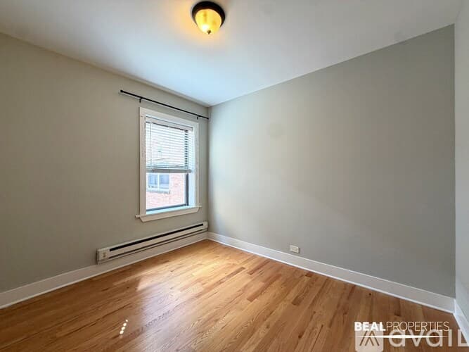 Chicago Condo: 3720 N Pine Grove Ave