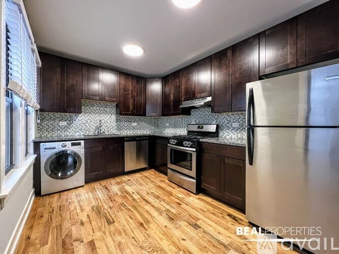 Winnetka Condo: 811 Elm St