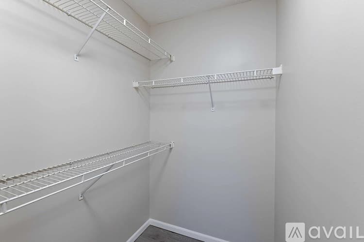 Carnot-Moon Apartment: 916 Beaver Grade Road