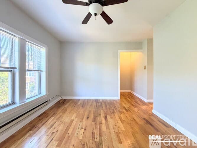Chicago Condo: 628 W Barry Ave