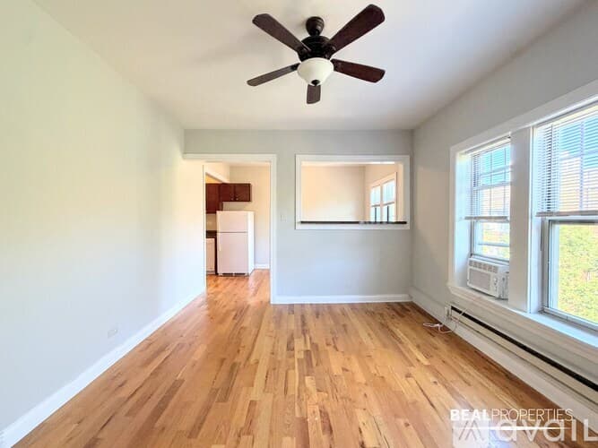 Chicago Condo: 628 W Barry Ave