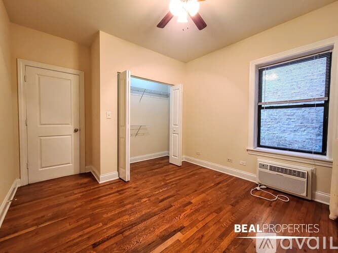 Chicago Condo: 740 W Addison St