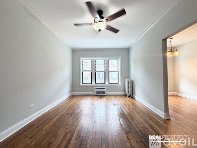 Chicago Condo: 740 W Addison St