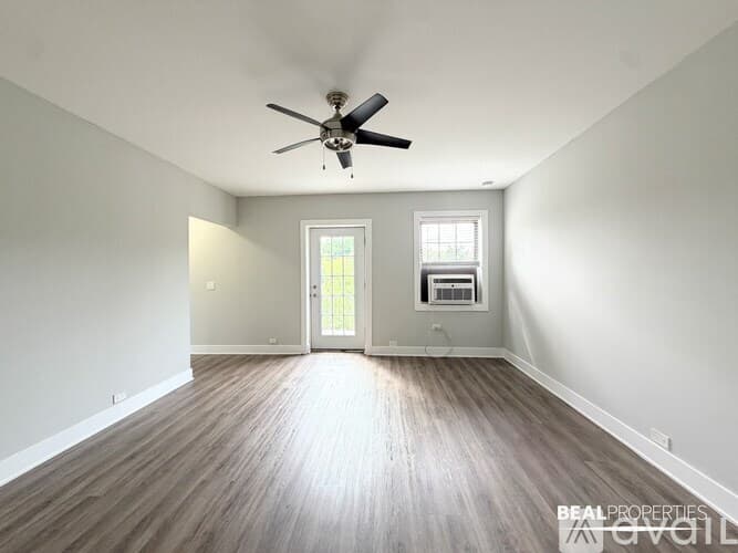 Highland Park Condo: 730 Judson Ave