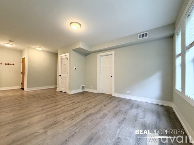 Evanston Condo: 1128 Maple Ave