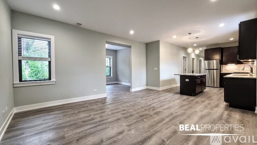 Evanston Condo: 1136 Maple Ave