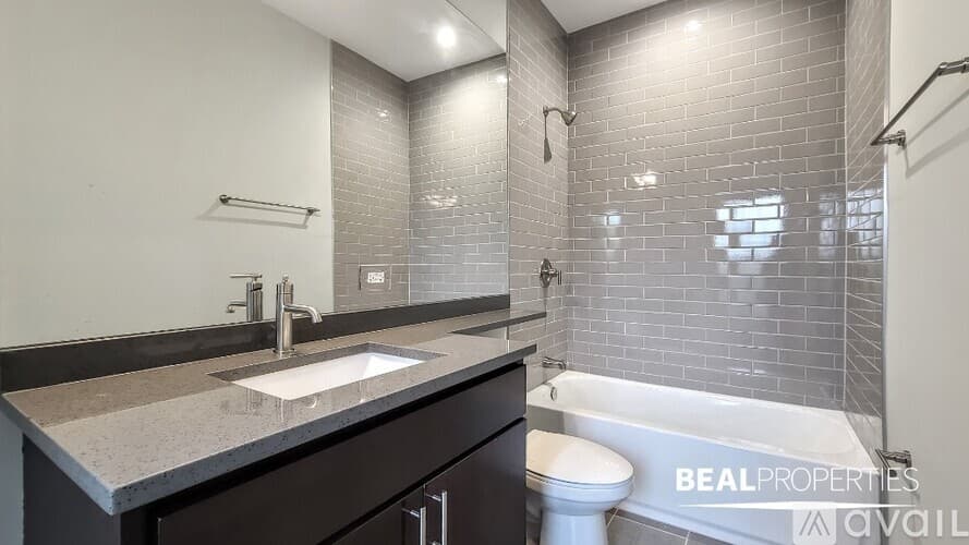 Evanston Condo: 1136 Maple Ave