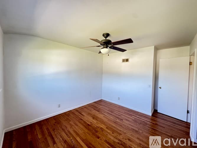 Ballwin House: 1211 Fieldhurst Drive