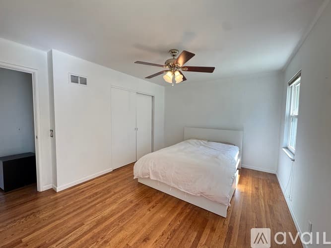 Ballwin House: 1211 Fieldhurst Drive