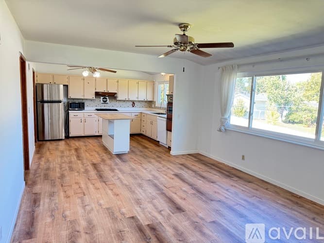 Ballwin House: 1211 Fieldhurst Drive