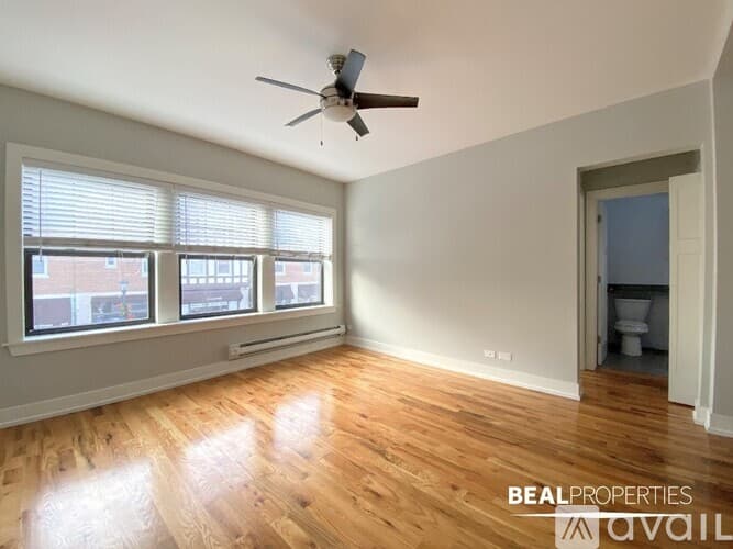 Winnetka Condo: 545 Chestnut St